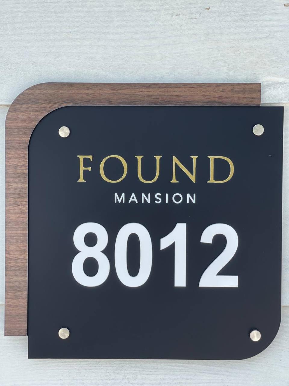 Отель Found Mansion Пантай-Сенанг Экстерьер фото